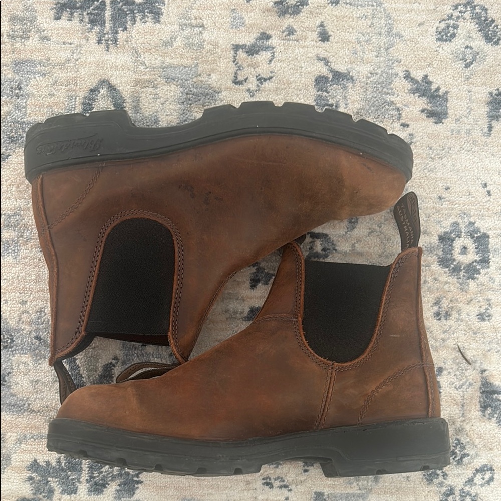 Blundstone Brown Leather Chelsea Boots